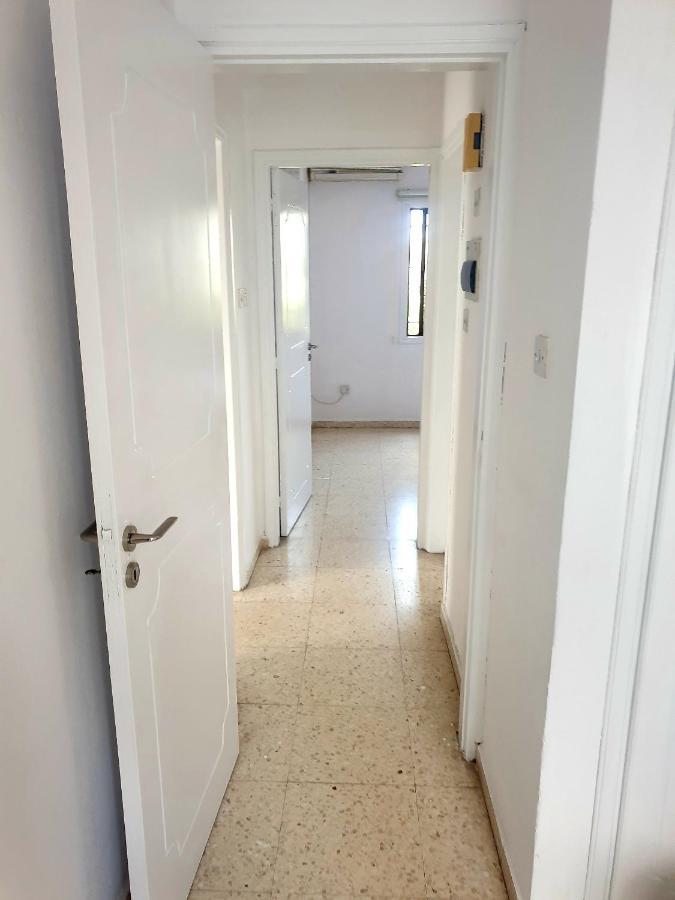 Spacious 2 Bedroom Appartment Near Mall -Internet 1Gbps Paphos Exterior photo