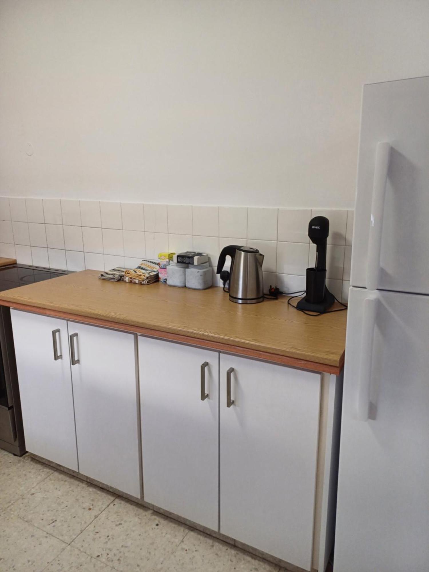 Spacious 2 Bedroom Appartment Near Mall -Internet 1Gbps Paphos Exterior photo